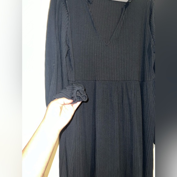 Boohoo Black Ribbed Long Sleeve VNeck Dress Size 16 EUC - Picture 3 of 7